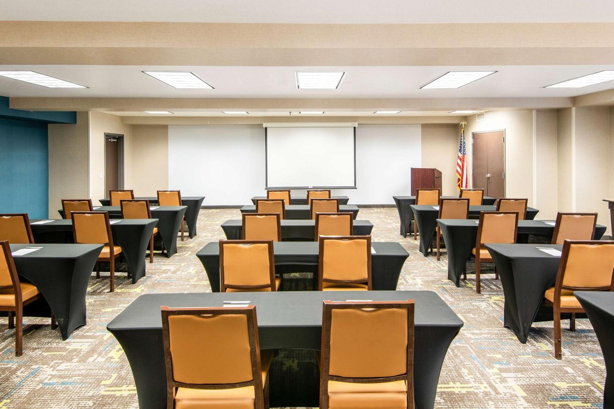Hampton Inn & Suites Las Vegas-Henderson Екстер'єр фото
