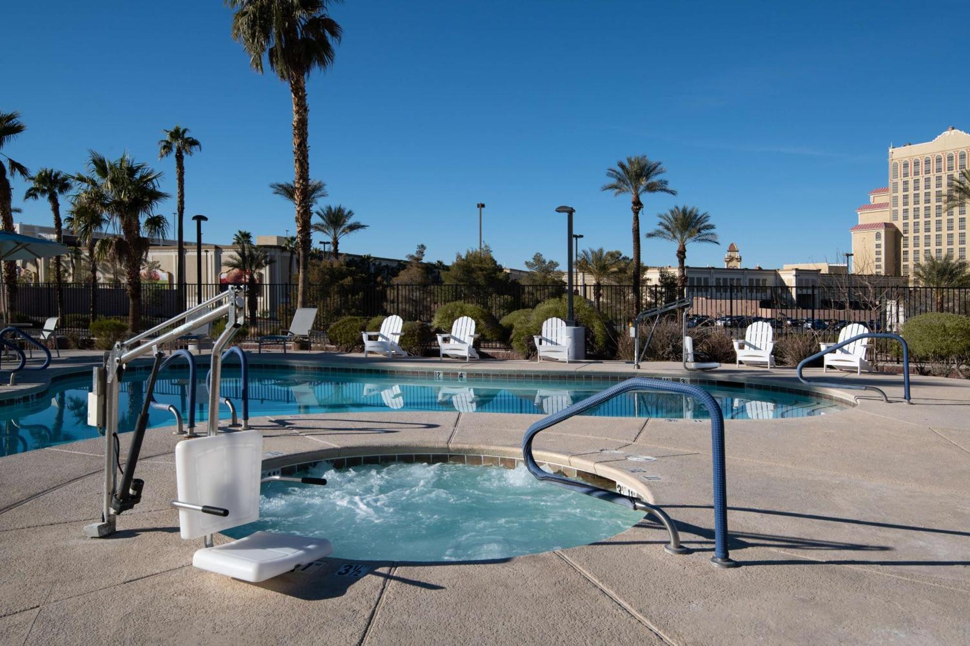 Hampton Inn & Suites Las Vegas-Henderson Екстер'єр фото