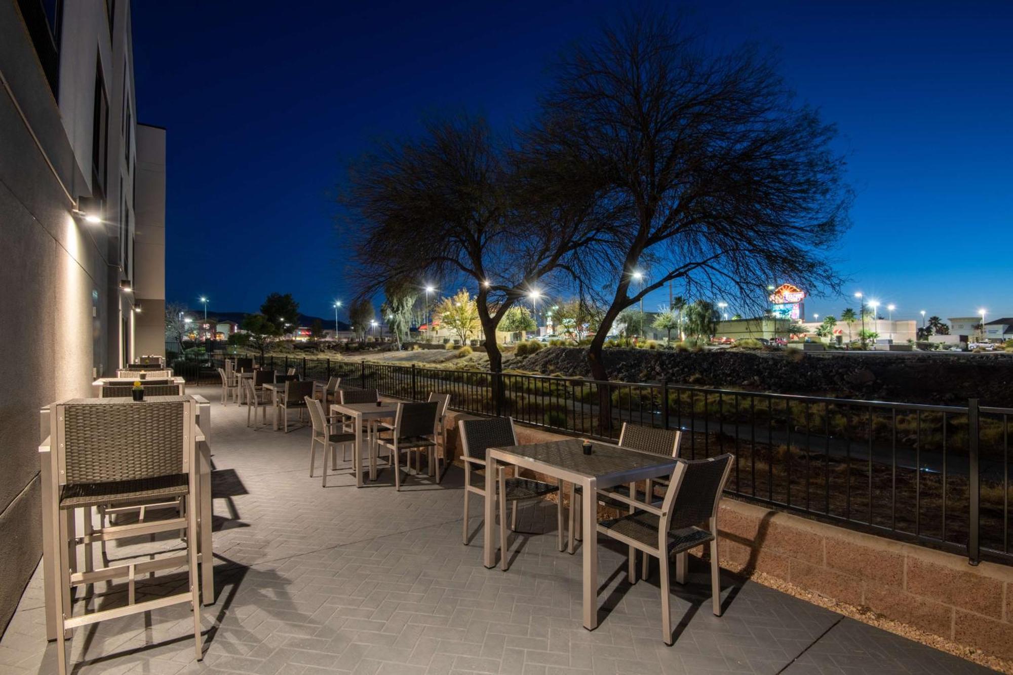 Hampton Inn & Suites Las Vegas-Henderson Екстер'єр фото